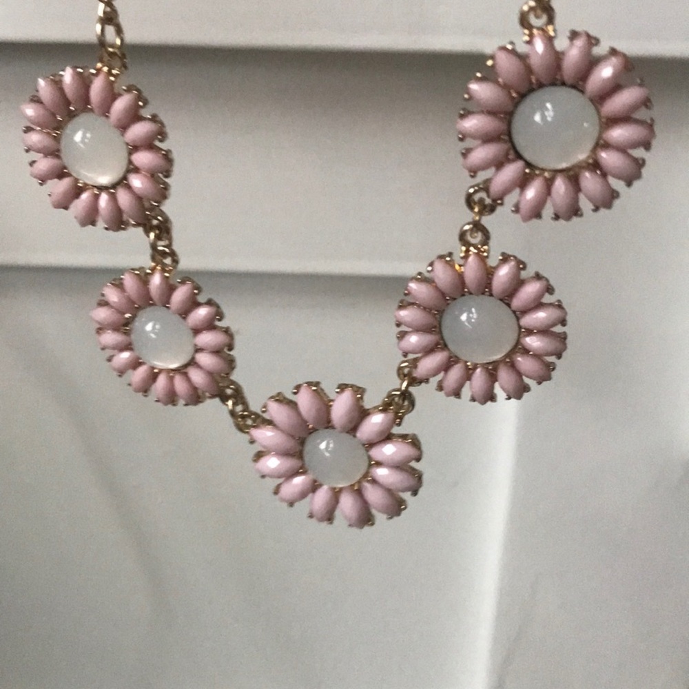 Statement necklace